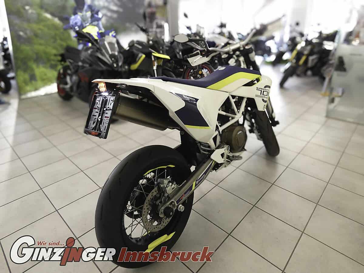 g-000356-g_W3560562_10-husqvarna-701-supermoto-639178651131290180