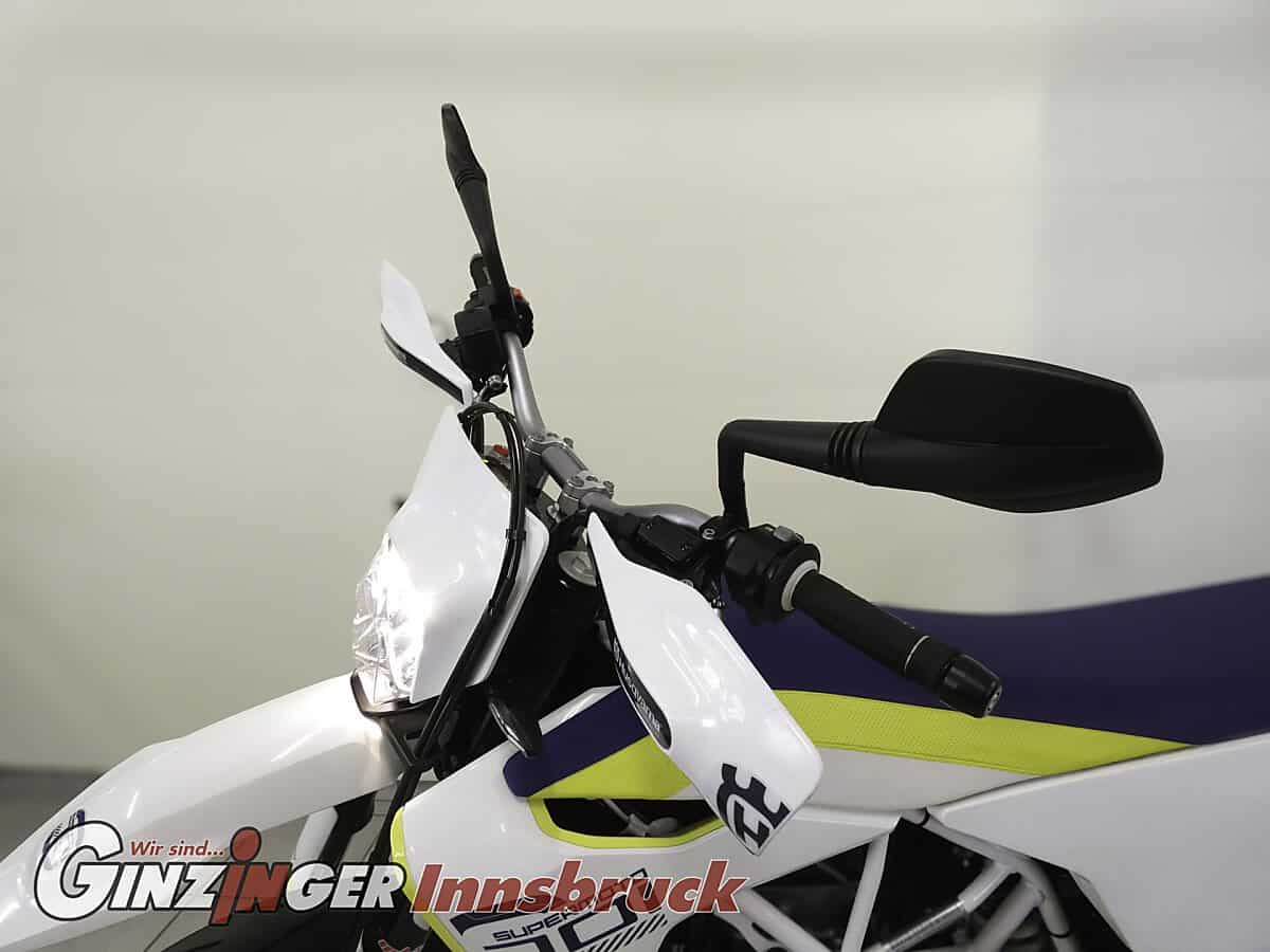 g-000356-g_W3560562_12-husqvarna-701-supermoto-639178651133280230