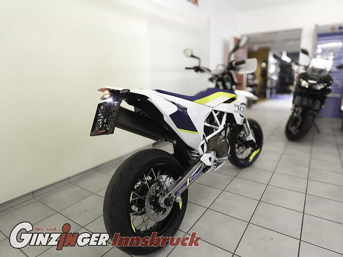 g-000356-g_W3560562_15-husqvarna-701-supermoto-639178651136760470