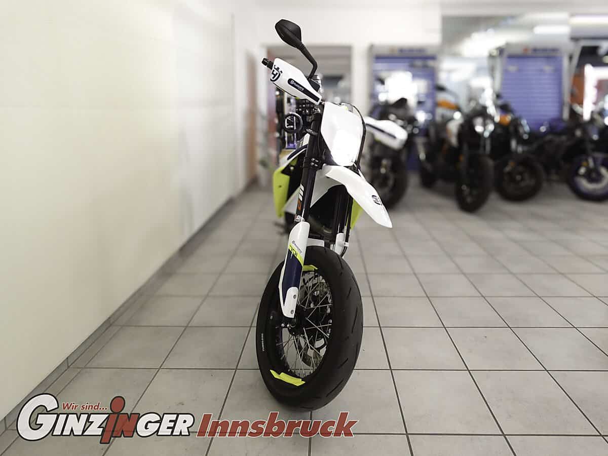 g-000356-g_W3560562_7-husqvarna-701-supermoto-639178651128280260