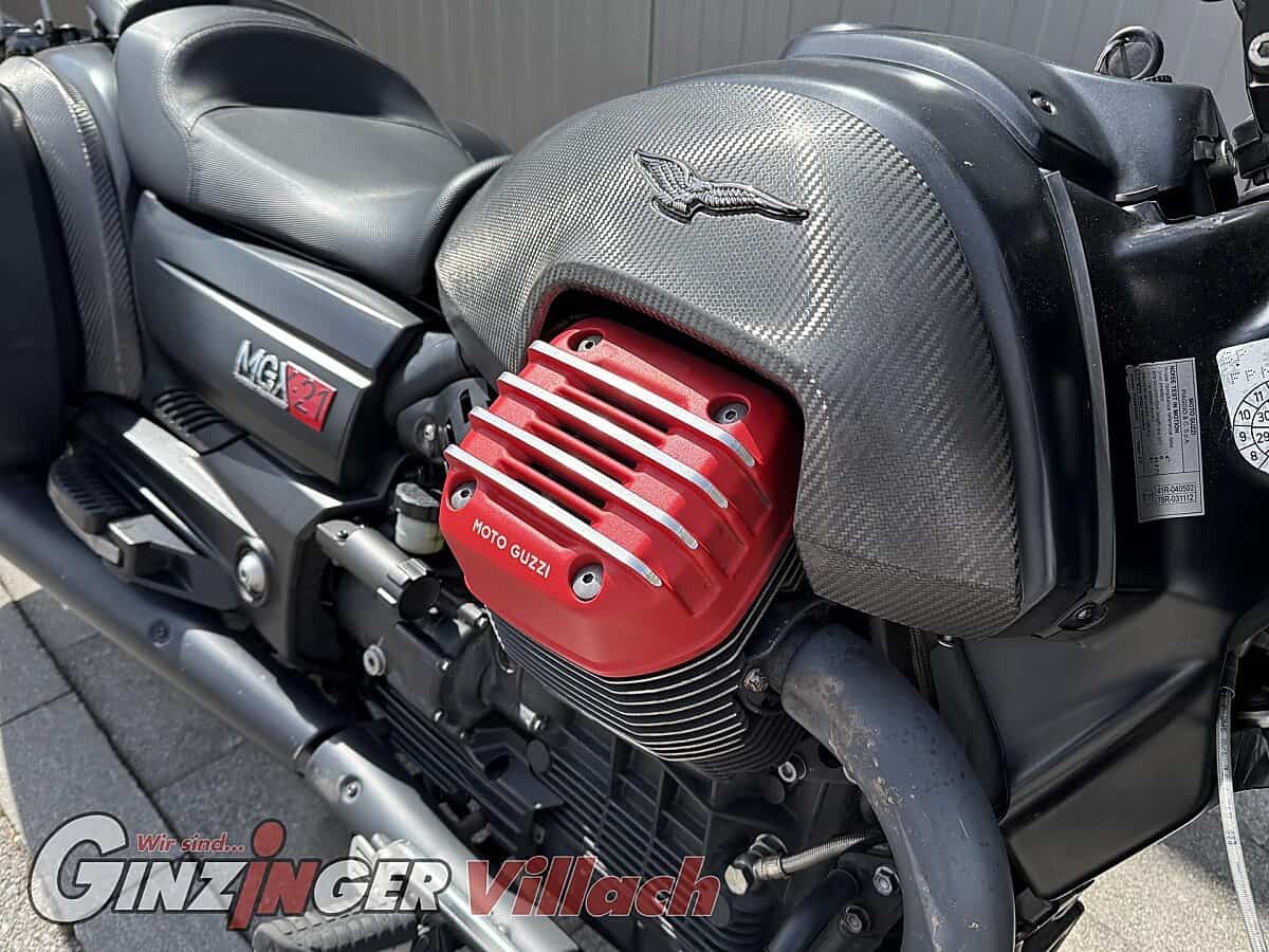 g-000352-g_W3521210_13-moto-guzzi-mgx-21-639200308331977620