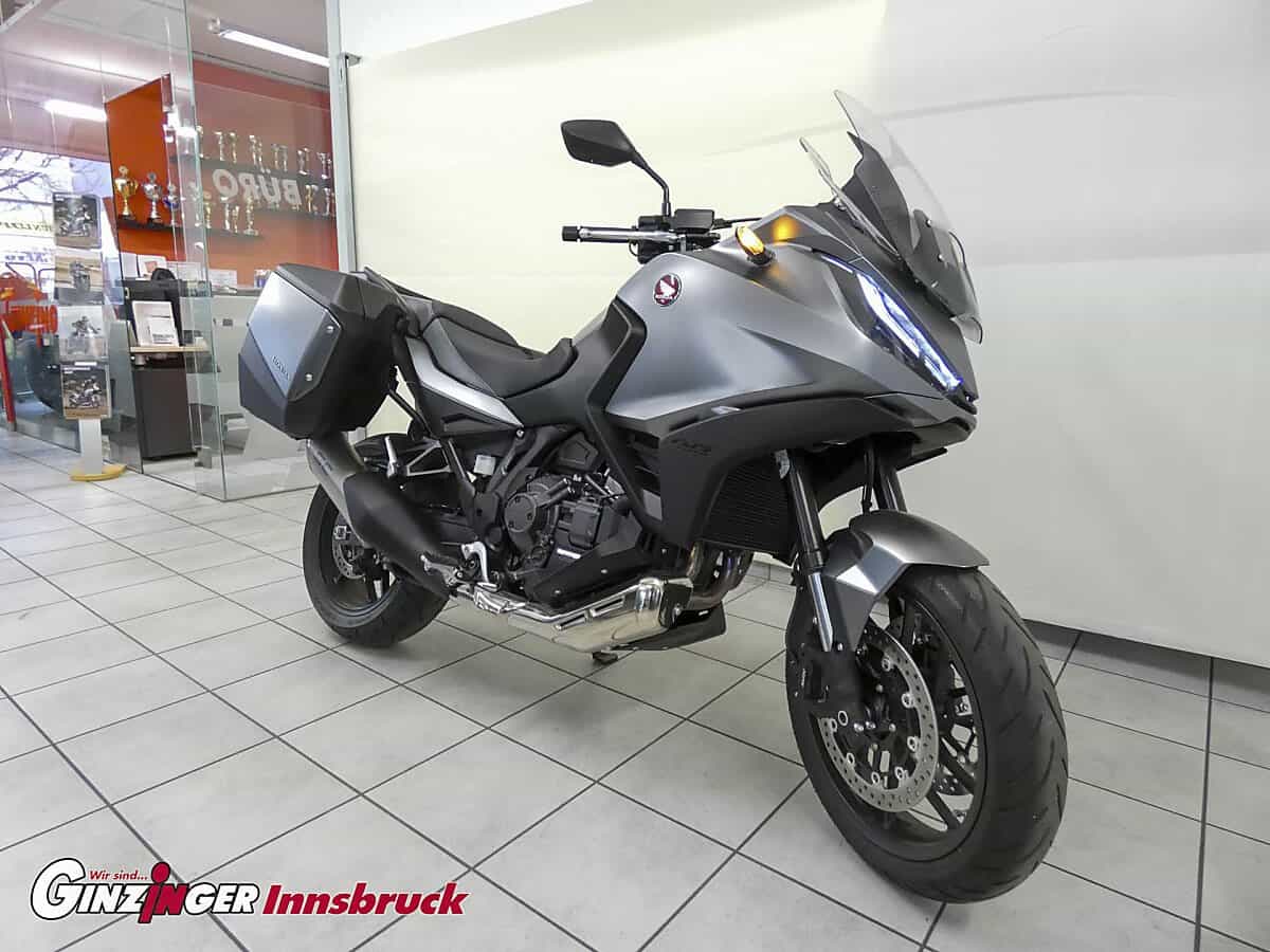 g-000352-g_W3524395_13-honda-nt-1100-639188212607641000