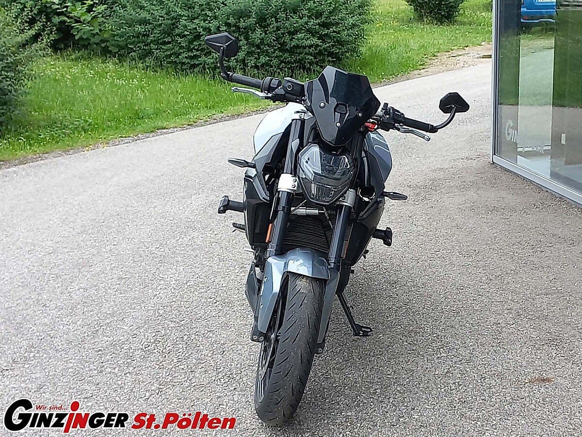 g-000355-g_W3557282_3-bmw-f-900-r-639206357540420450