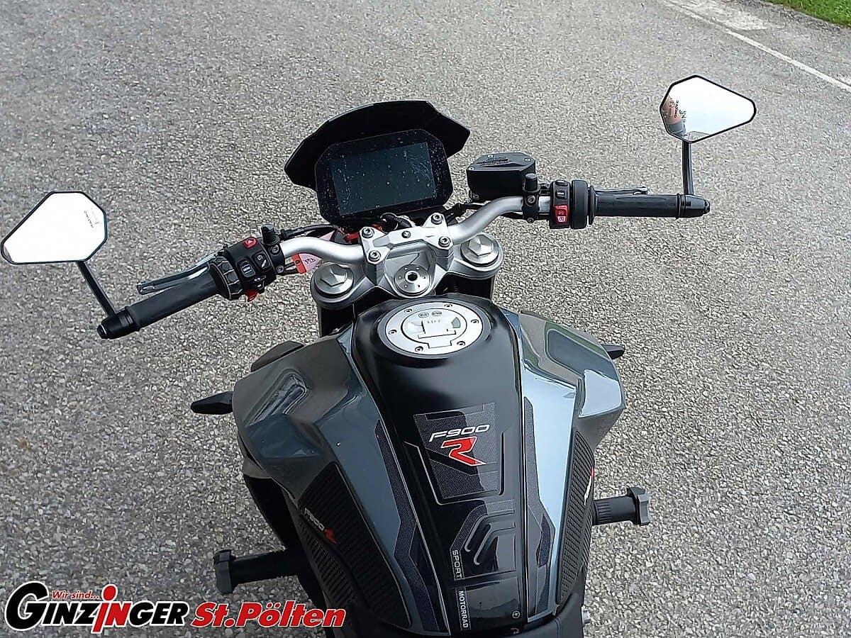 g-000355-g_W3557282_4-bmw-f-900-r-639188213598421180