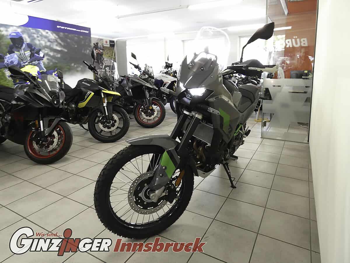 g-000356-g_W3560574_12-kawasaki-kle-500-se-639188213166391060