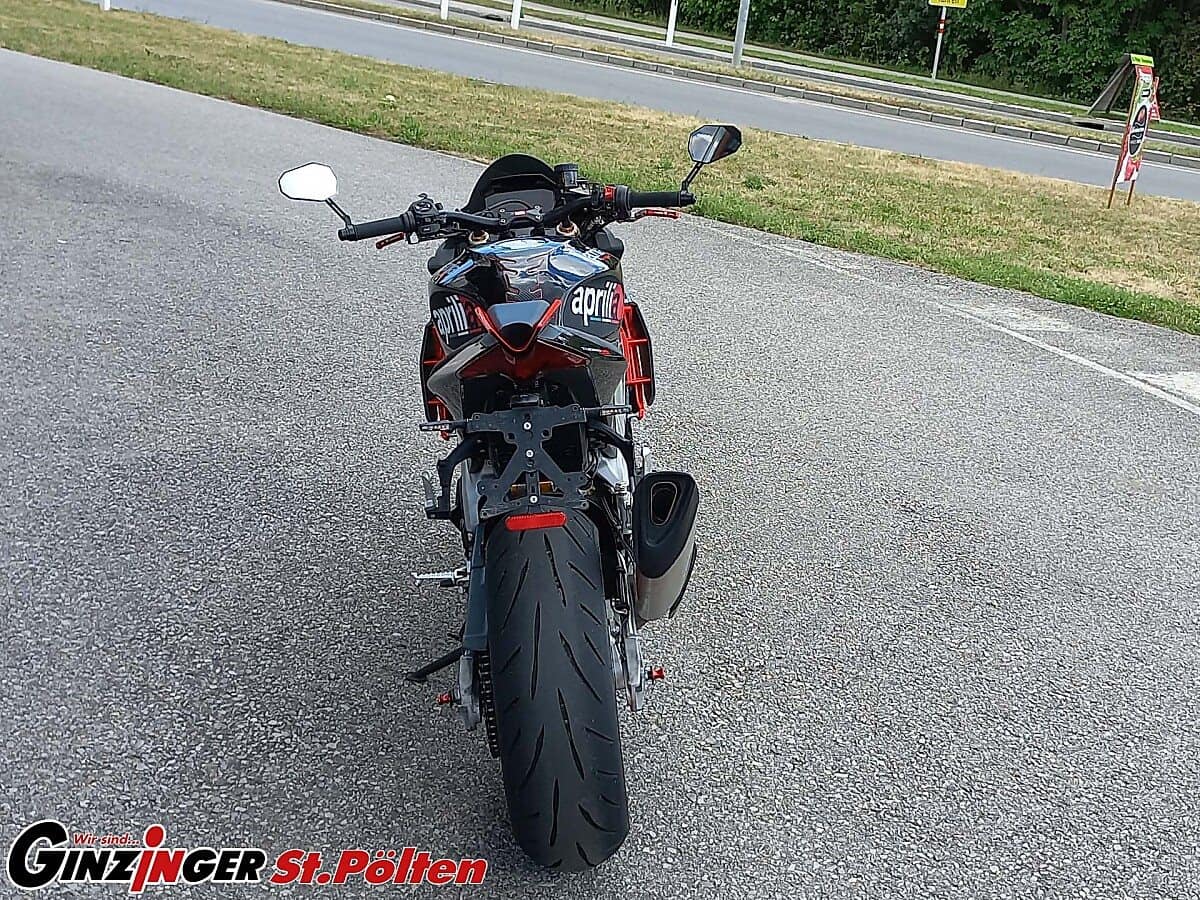 g-000356-g_W3569910_4-aprilia-tuono-639192424787320760