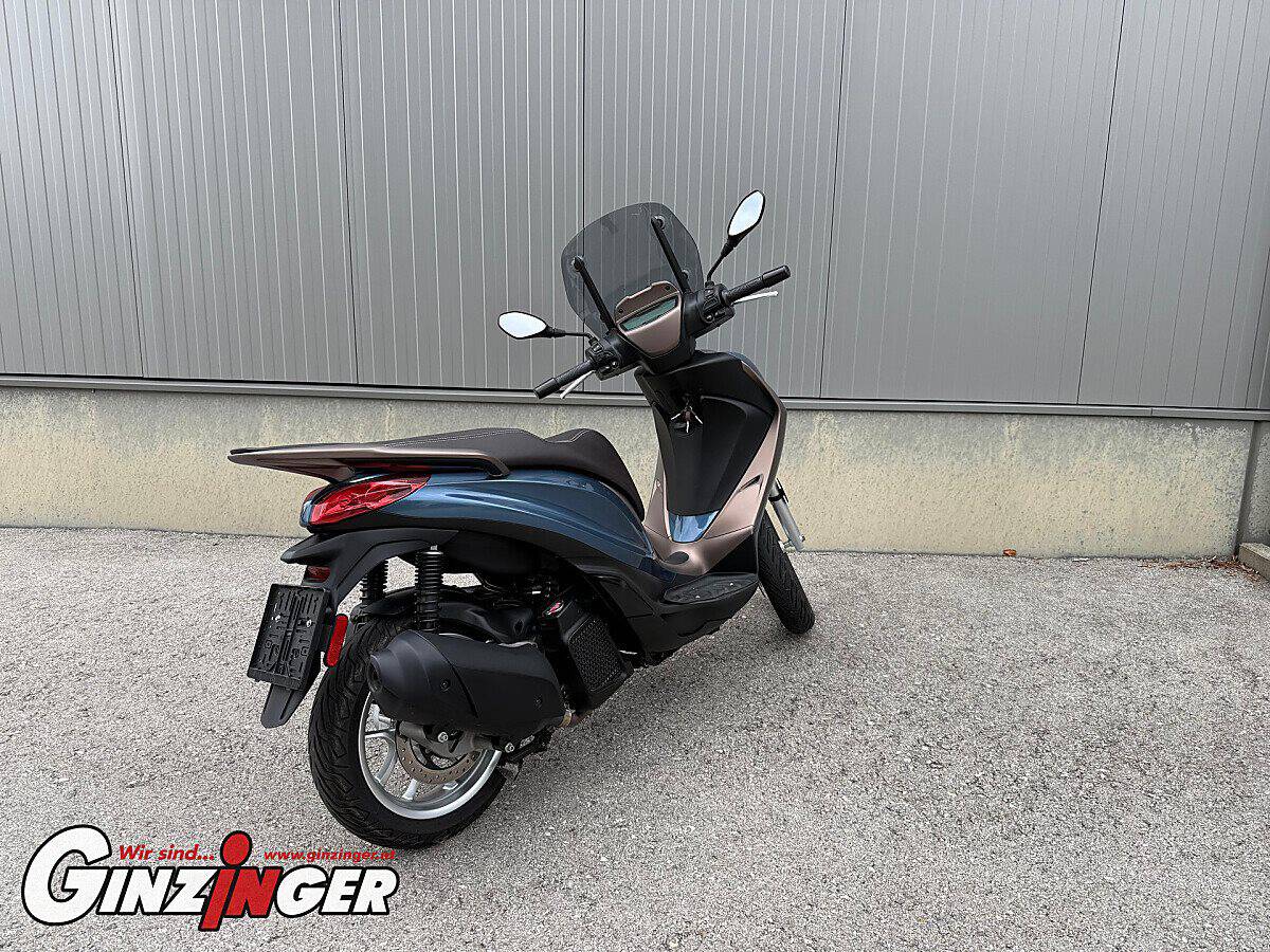 g-000356-g_W3569639_4-piaggio-medley-150-639224539015437980
