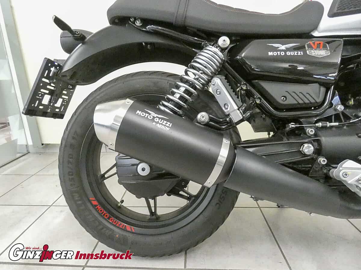 g-000358-g_W3581881_10-moto-guzzi-v7-stone-ten-639224536078037780
