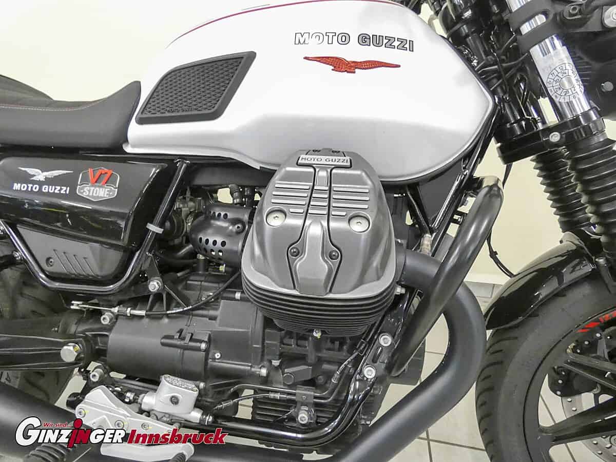 g-000358-g_W3581881_11-moto-guzzi-v7-stone-ten-639224536079027770