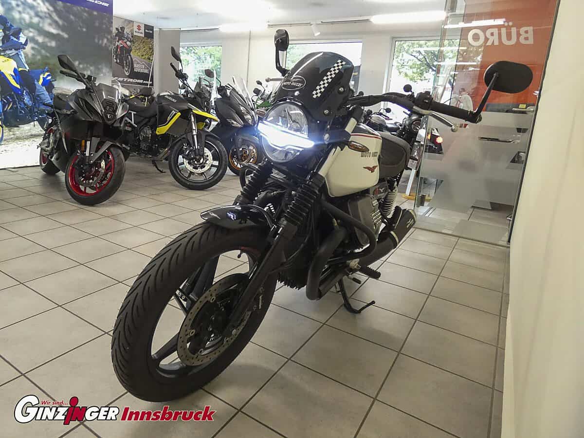 g-000358-g_W3581881_14-moto-guzzi-v7-stone-ten-639217050780833940