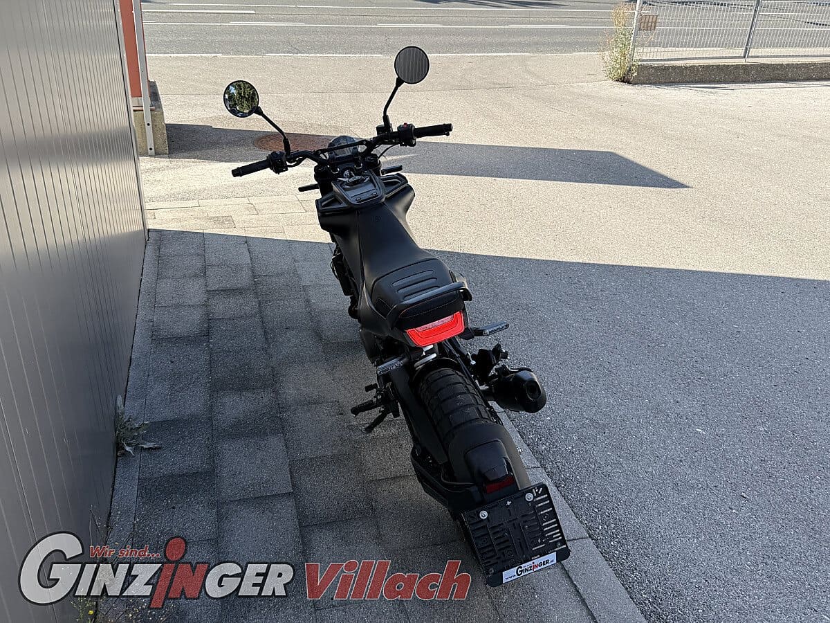 g-000358-g_W3581886_5-husqvarna-svartpilen-125-abs-639224538891537540