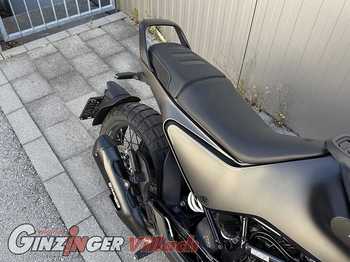 g-000358-g_W3581886_9-husqvarna-svartpilen-125-abs-639224538895567520
