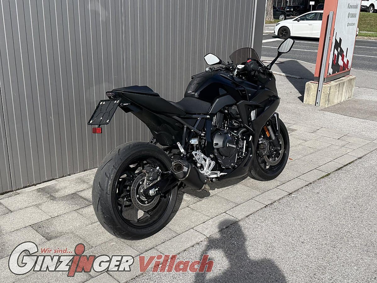 g-000359-g_W3594018_6-suzuki-gsx-8r-639234326907703300