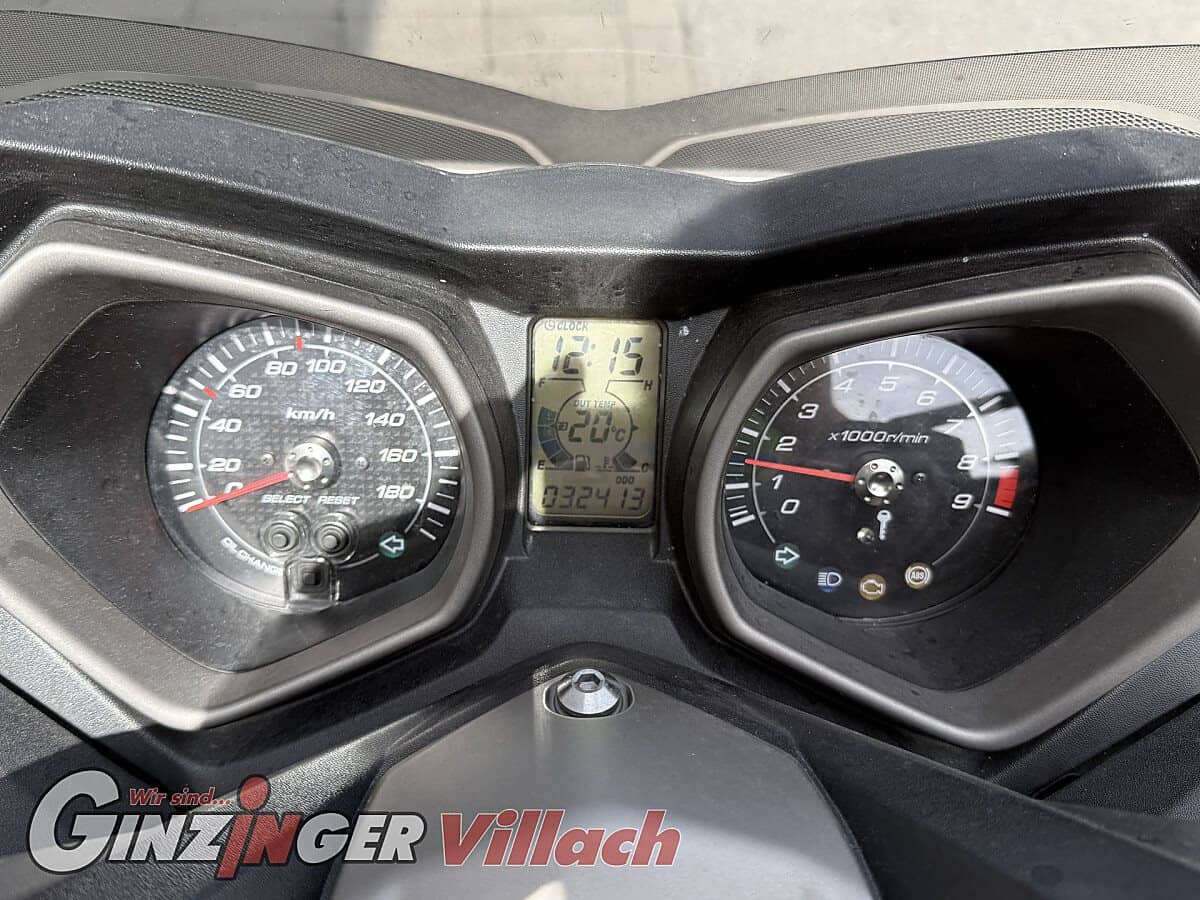 g-000359-g_W3594016_6-yamaha-x-max-400-639260793984469370