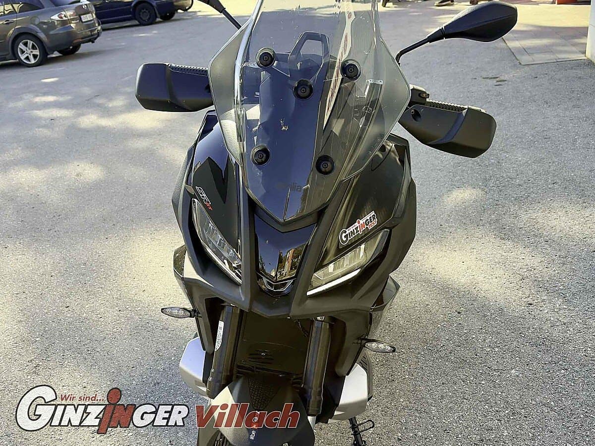 g-000360-g_W3604180_3-aprilia-sr-gt-400-639260247507737060