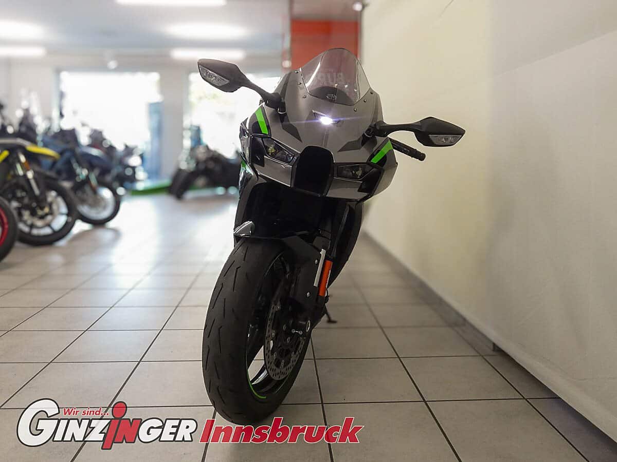 g-000361-g_W3611783_7-kawasaki-ninja-zx-10r-639260789590469240