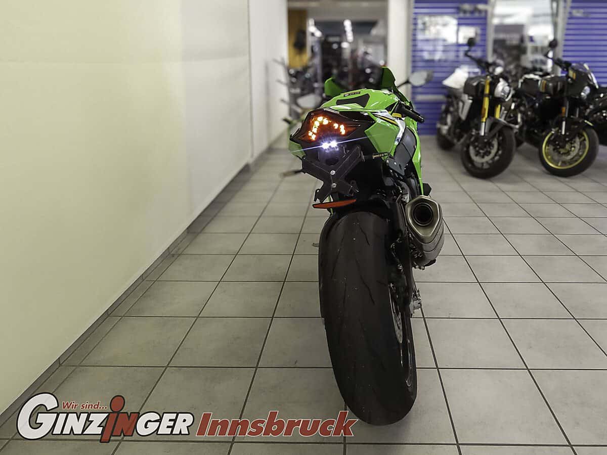 g-000361-g_W3611784_7-kawasaki-ninja-zx-10r-639260789611659270