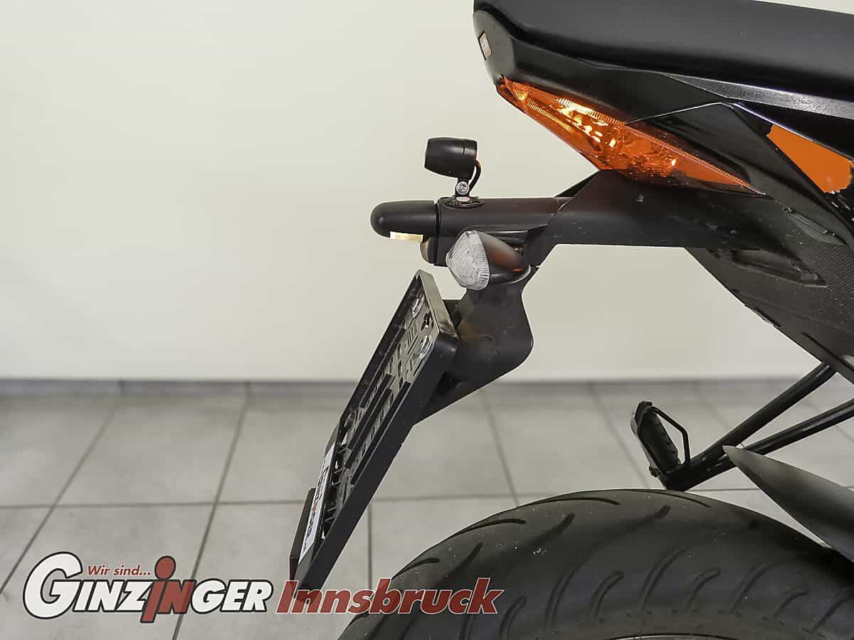 g-000361-g_W3611953_10-aprilia-tuono-125-639260789654169460