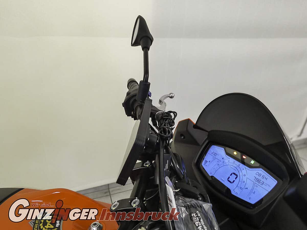 g-000361-g_W3611953_9-aprilia-tuono-125-639260247307926960