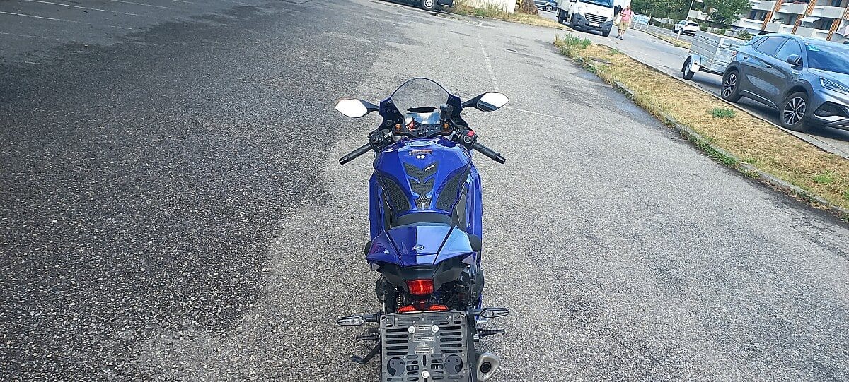 g-000358-g_W3584422_4-yamaha-yzf-r7-639265894335197750
