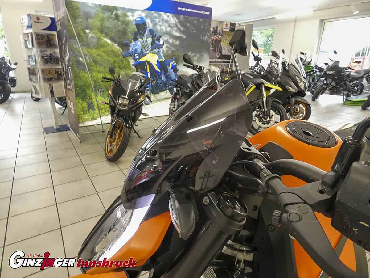 g-000358-g_W3584423_12-ktm-duke-890-639275451735169110