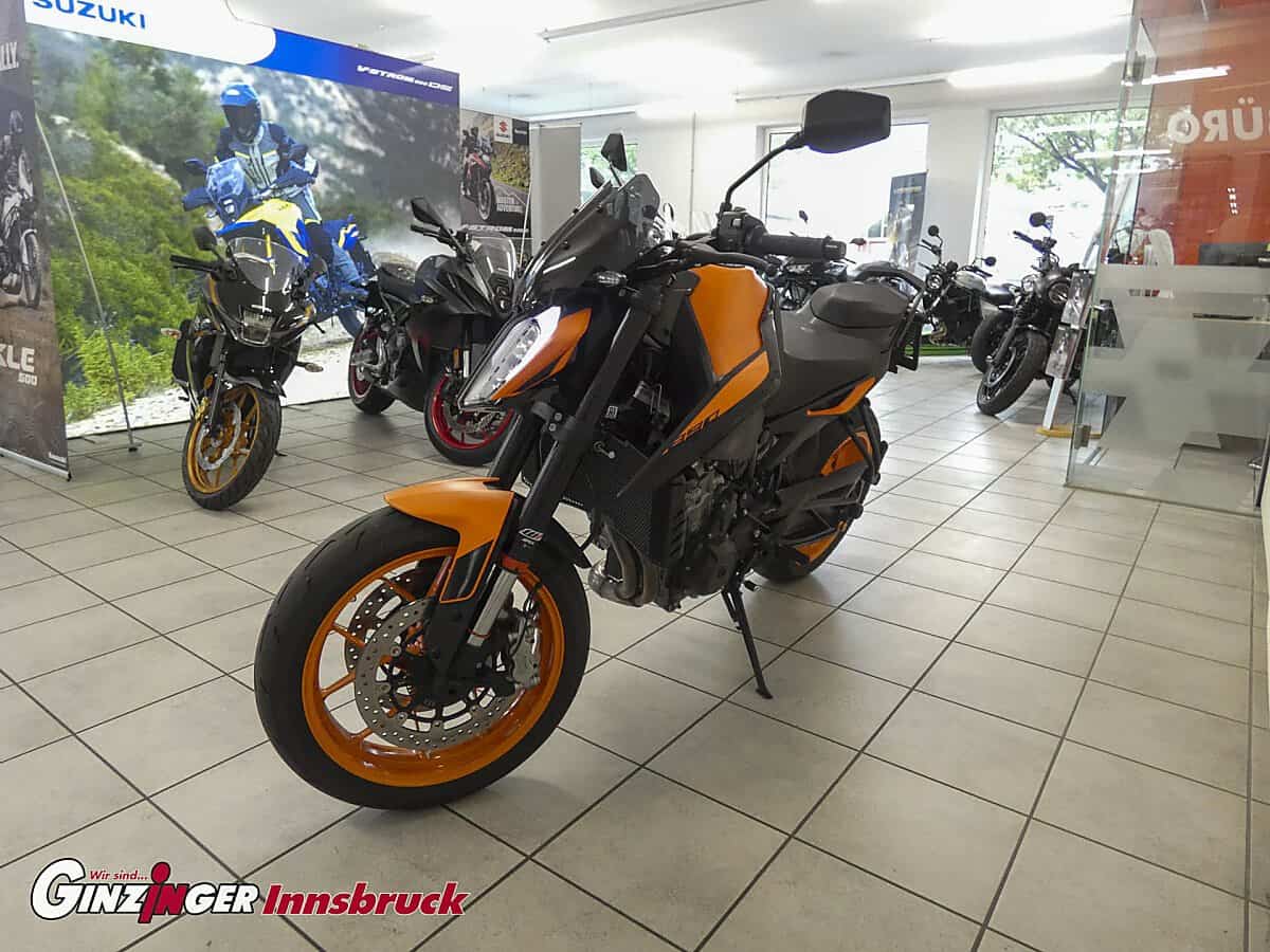 g-000358-g_W3584423_9-ktm-duke-890-639266836976452980