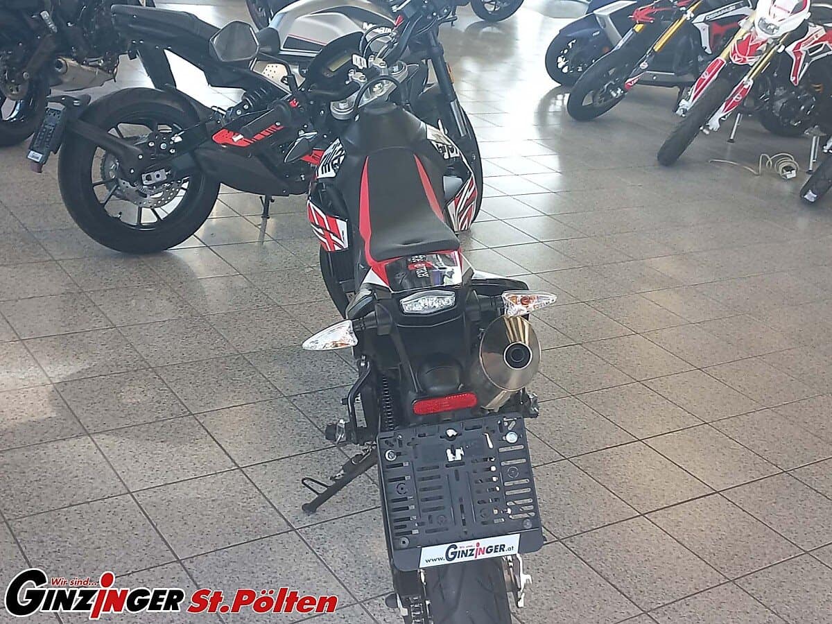 g-000361-g_W3614123_4-aprilia-sx-639272921706173730