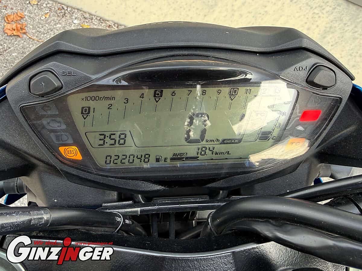 g-000361-g_W3616855_6-suzuki-gsx-s-750-639272925904793030