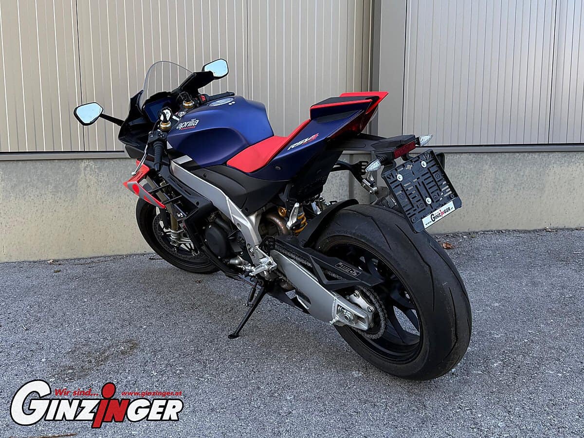 g-000361-g_W3618000_4-aprilia-rsv4-factory-aprc-639278973777296330