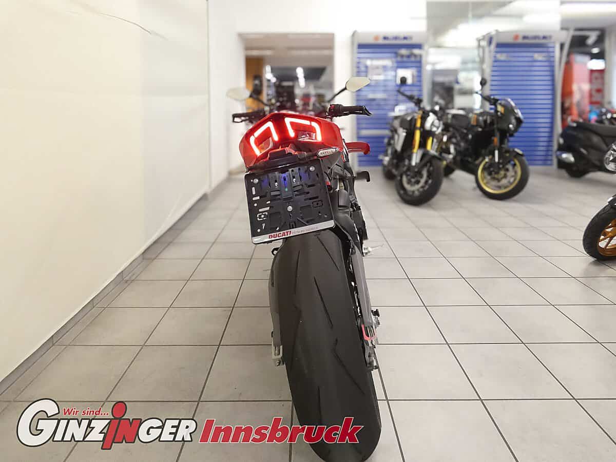 g-000362-g_W3620514_3-ducati-streetfighter-v4-s-corse-639278970868826260
