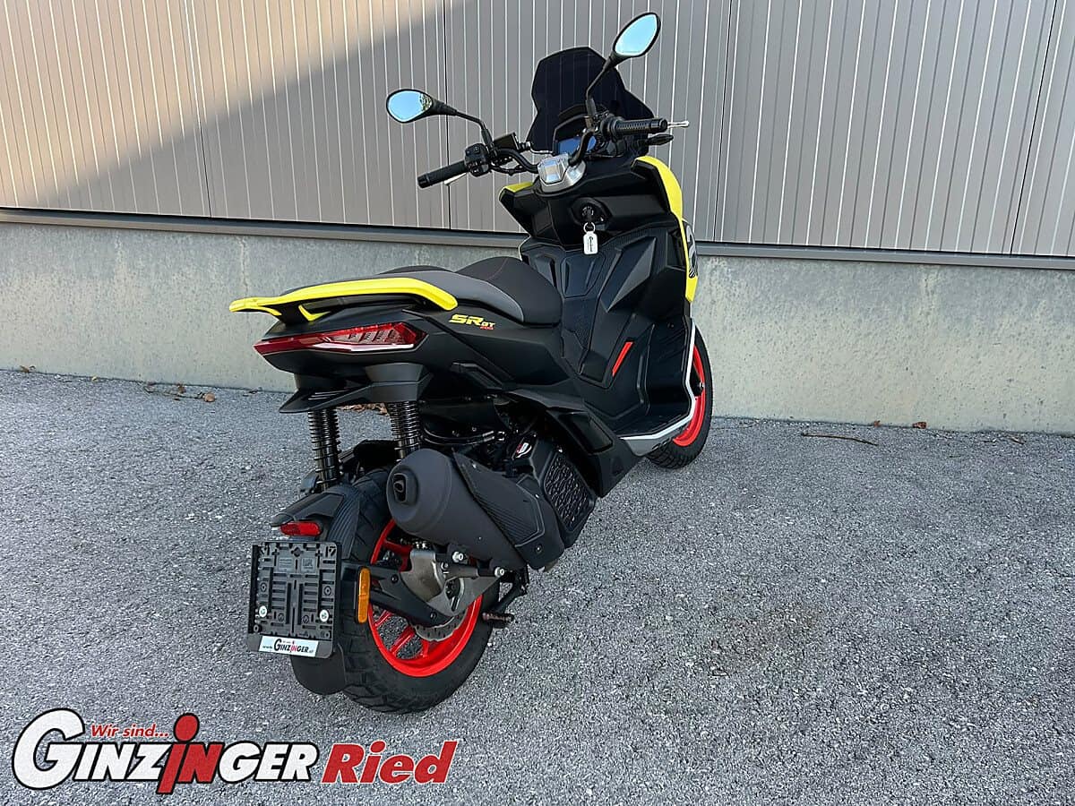 g-000362-g_W3620539_5-aprilia-sr-gt-200-639275456528788390