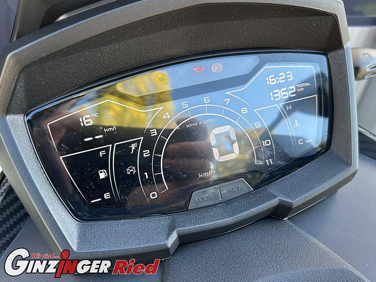 g-000362-g_W3620539_6-aprilia-sr-gt-200-639275456529988420