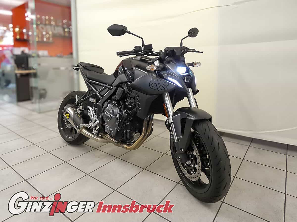 Suzuki-GSX-8S-