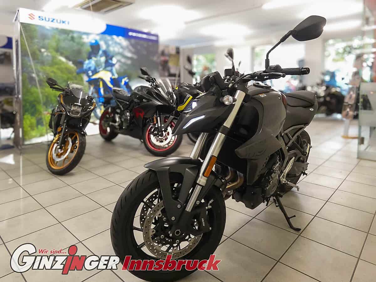g-000362-g_W3620775_12-suzuki-gsx8s-639278970914806540