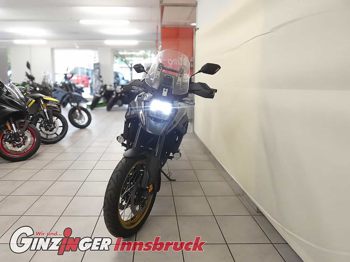 g-000362-g_W3620780_13-suzuki-v-strom-1050-639277094813945410