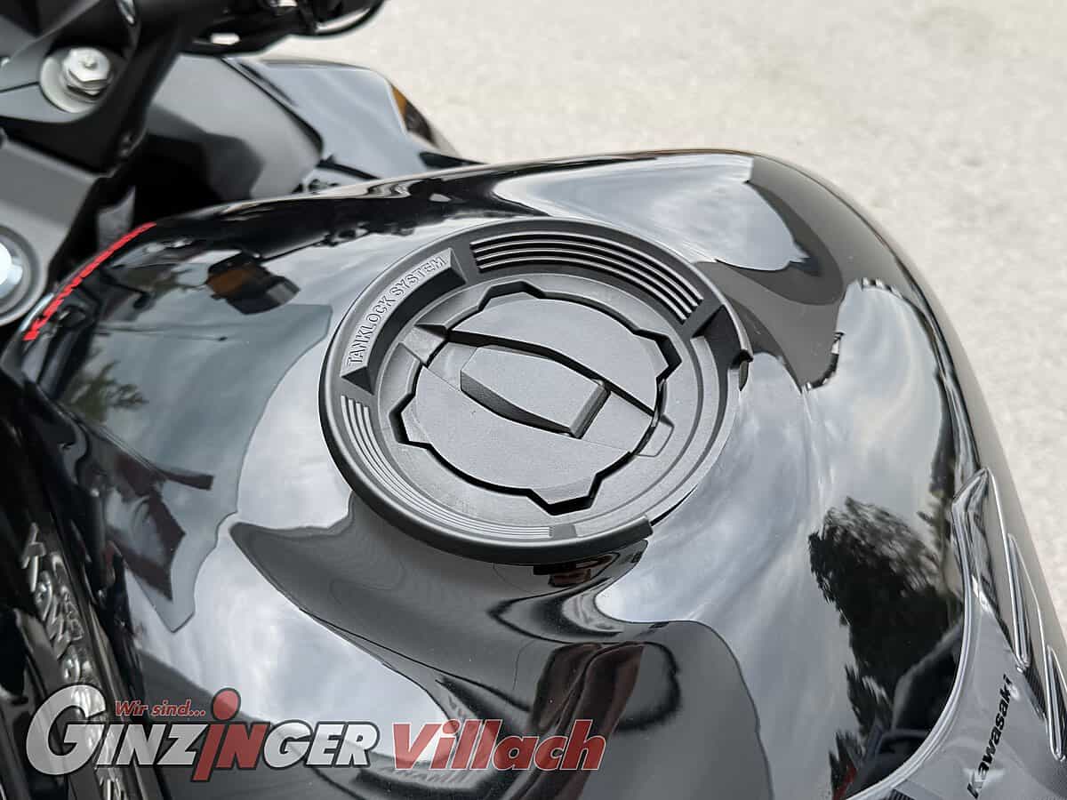 g-000362-g_W3623537_13-kawasaki-ninja-1000-sx-639280983340627650