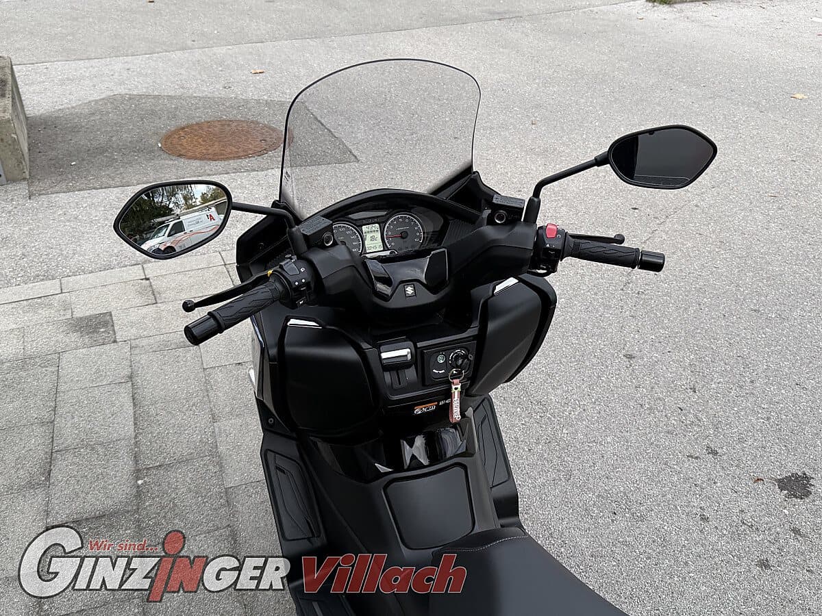 g-000362-g_W3623854_11-suzuki-burgman-400-639281453619515290