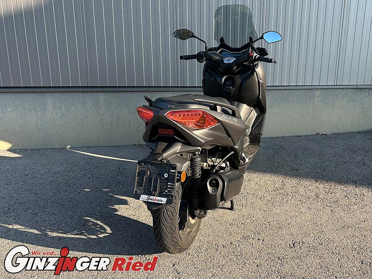 g-000362-g_W3623856_3-yamaha-x-max-300-639281454625855390