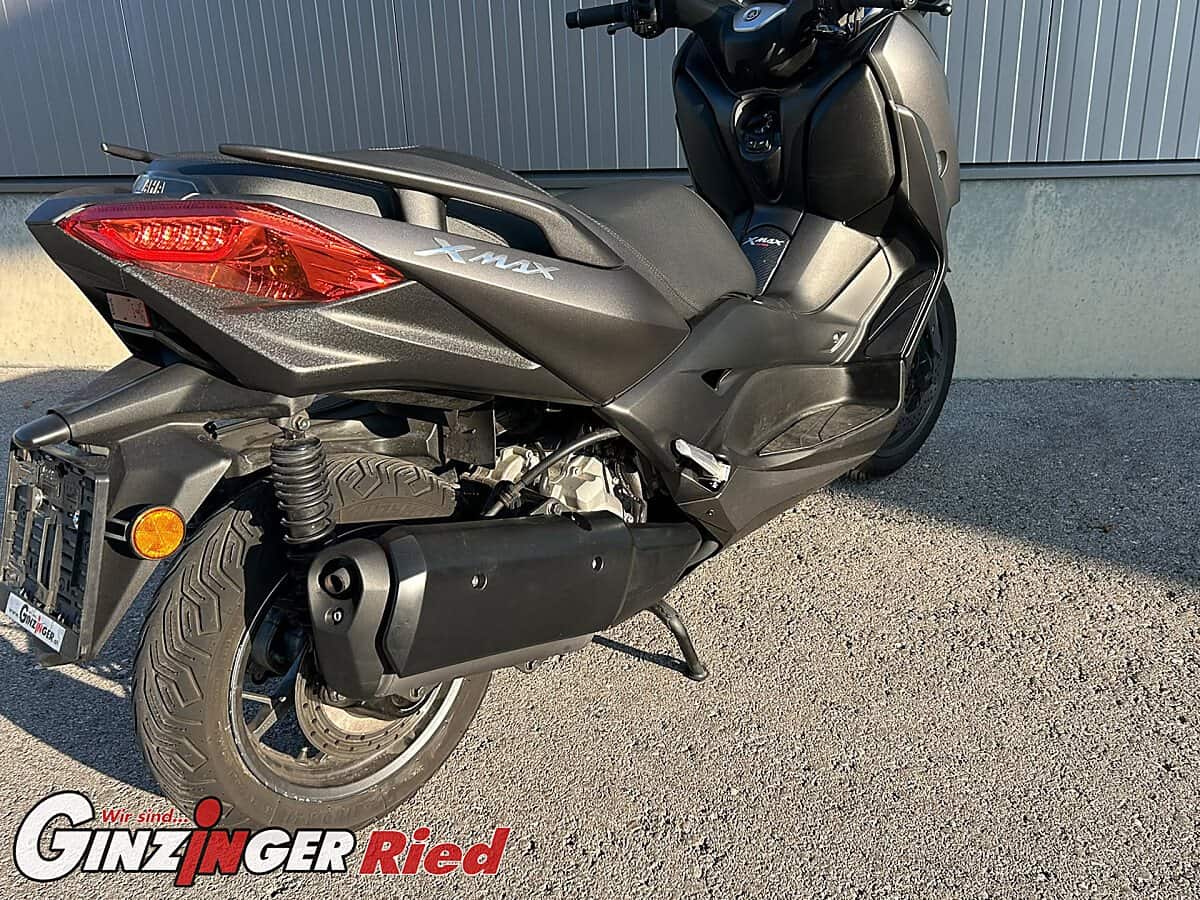 g-000362-g_W3623856_5-yamaha-x-max-300-639281454627755630
