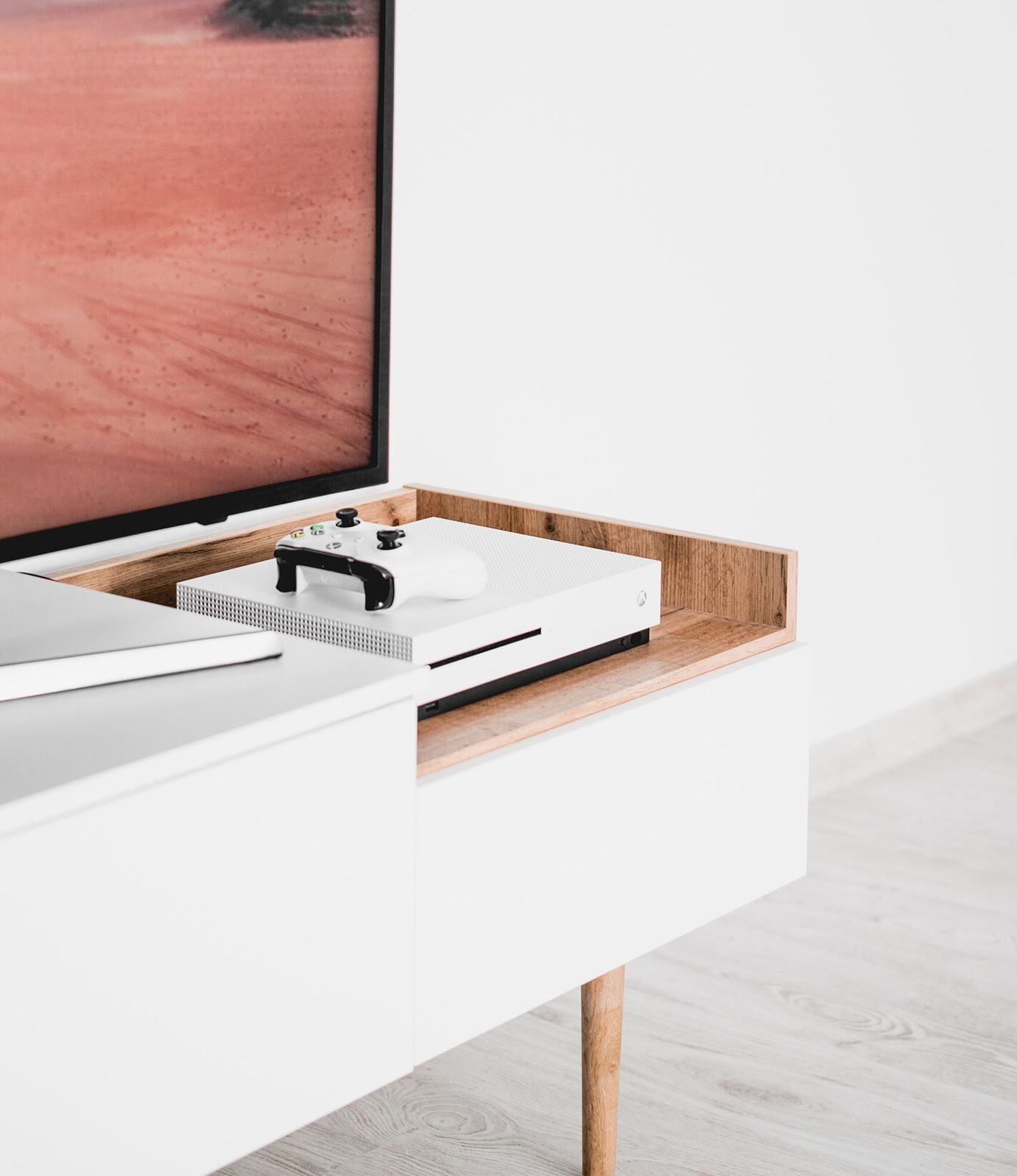 Product Post Consoles Slideshow 01